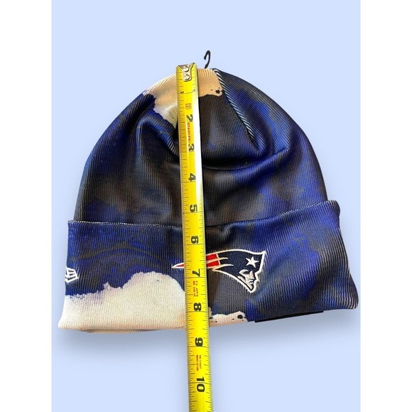 NWT New Era England Patriots 2022 Sideline Ink Dye Cuffed Knit Hat Wool Blend - Picture 13 of 14
